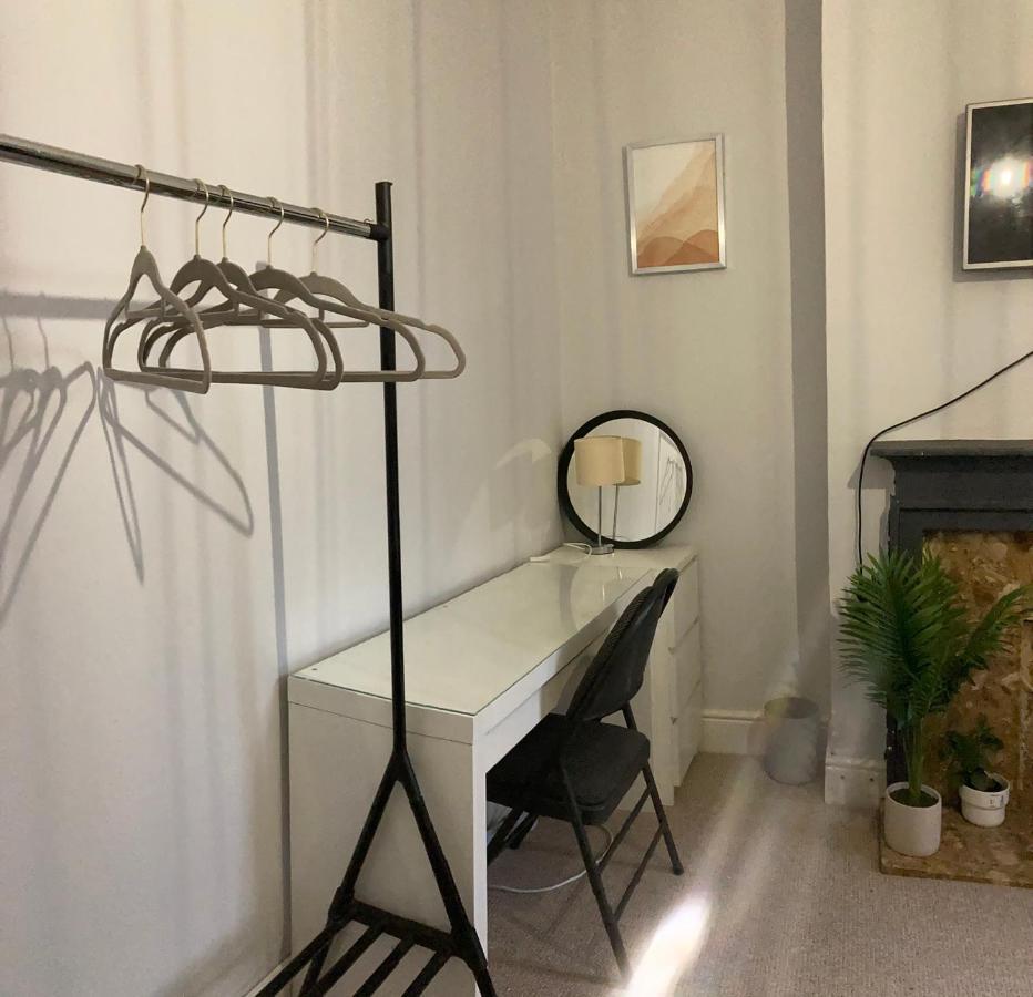 Cozy Private Room Londra Exterior foto