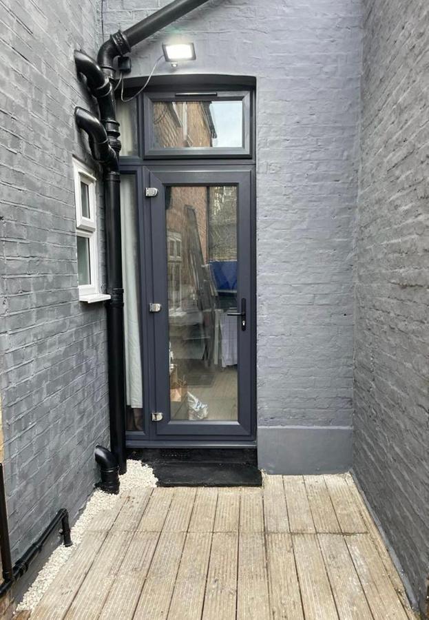 Cozy Private Room Londra Exterior foto