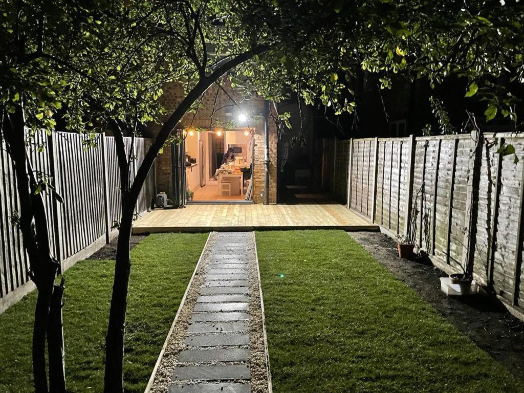 Cozy Private Room Londra Exterior foto