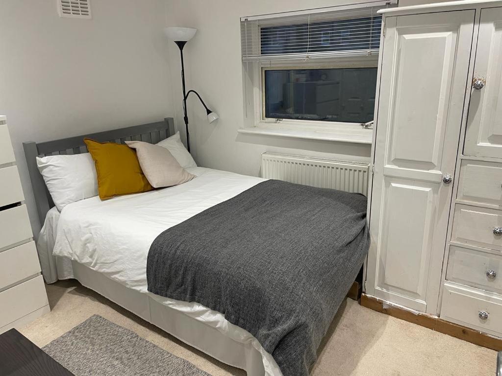 Cozy Private Room Londra Exterior foto
